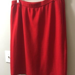 Red St. John Knit skirt sz 16